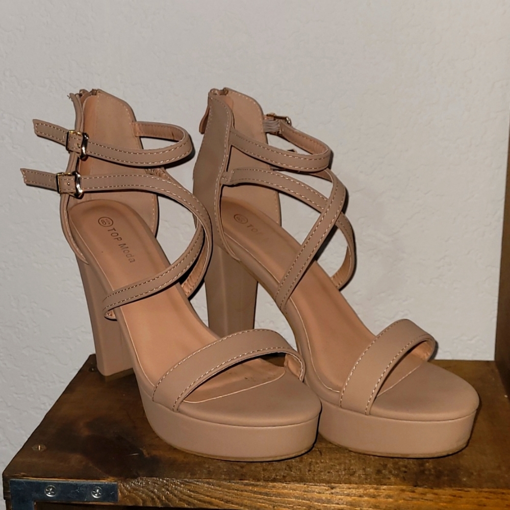 TOP Moda Nude Wedge Heels